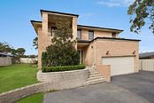 74 Constitution Drive, Cameron Park NSW