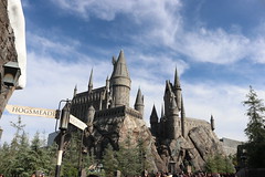 Hogwarts Castle - Home of the Harry Potter and the Forbidden Journey in Universal Studios Hollywood • <a style="font-size:0.8em;" href="http://www.flickr.com/photos/28558260@N04/46178985721/" target="_blank">View on Flickr</a>