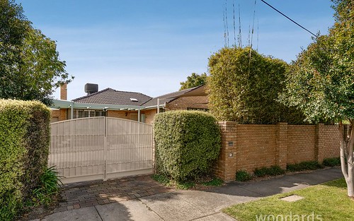 31 Normanby Rd, Bentleigh East VIC 3165